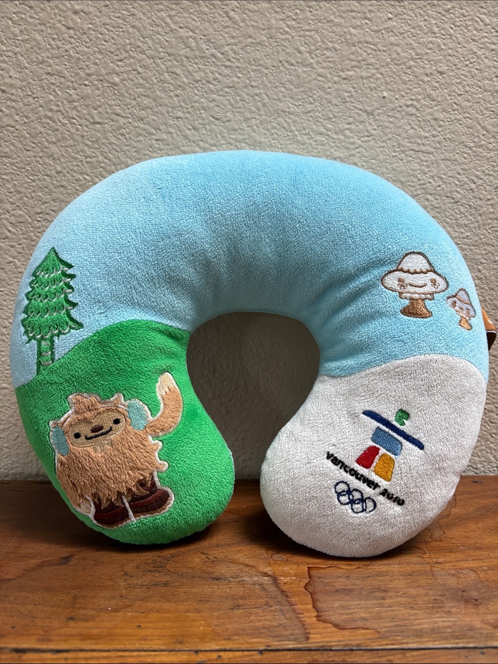 Vancouver 2010 “Quatchi” Kids Travel Neck Pillow